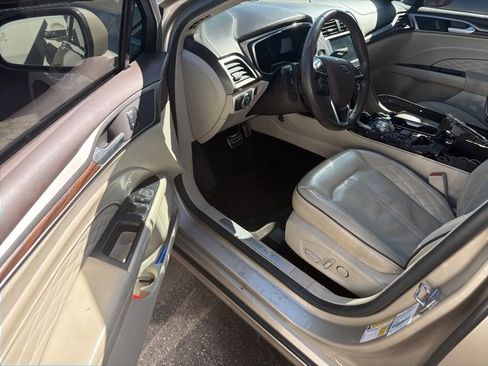 Used 2018 Ford Fusion Platinum image 9