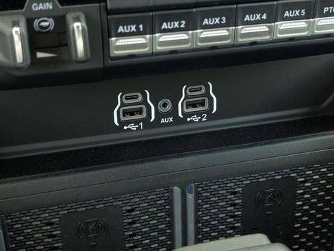 New 2026 RAM 5500 4x4 Crew Cab w/ Laramie Trim Package image 19