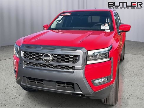 Used 2025 Nissan Frontier SL AWD/4WD image 3
