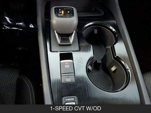 Certified 2025 Nissan Rogue SV image 17