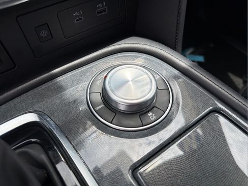 Certified 2024 Nissan Armada SV AWD/4WD image 24