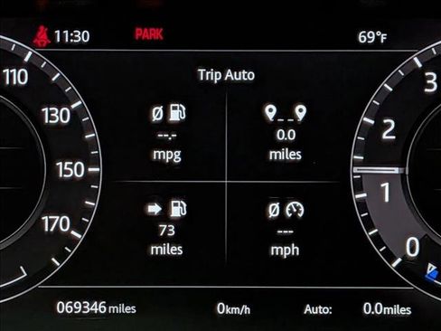 Used 2020 Land Rover Range Rover Long Wheelbase Autobiography image 11