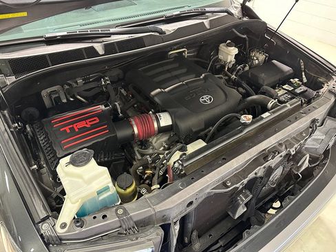 Used 2018 Toyota Sequoia SR5 image 3