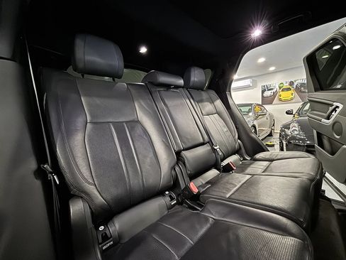 Used 2019 Land Rover Discovery Sport HSE AWD/4WD image 19