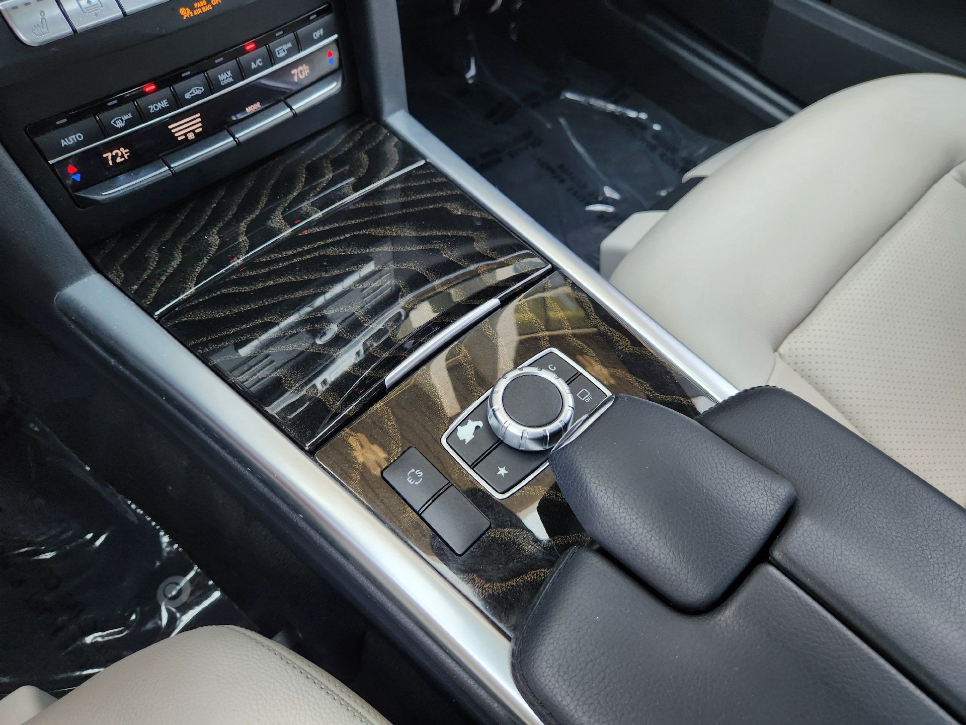 Used 2016 Mercedes-Benz E 350 Sedan image 21