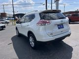 Used 2016 Nissan Rogue SV image 5