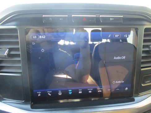Used 2022 Ford F150 Lariat RWD image 17