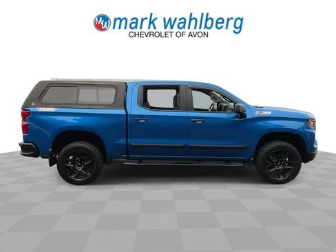 Certified 2022 Chevrolet Silverado 1500 Custom Trail Boss w/ LPO, Dark Essentials Package AWD/4WD image 9