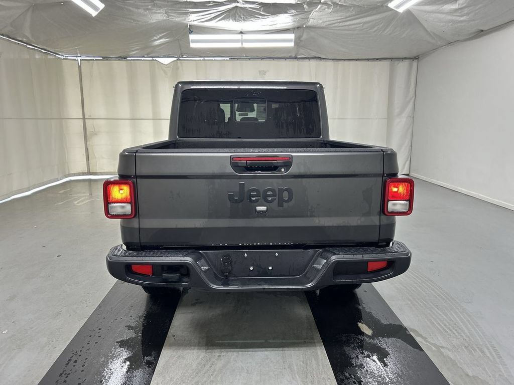 New 2026 Jeep Gladiator Sport AWD/4WD image 19