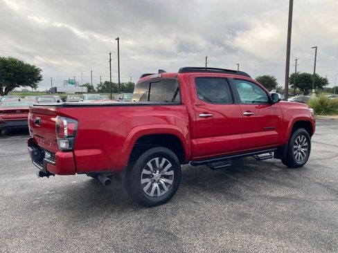 Certified 2023 Toyota Tacoma Limited AWD/4WD image 4