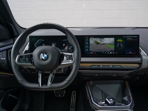 Used 2025 BMW X3 xDrive30i w/ M Sport Package AWD/4WD image 22