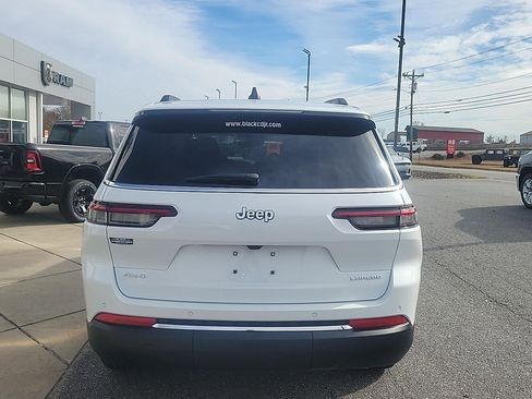 New 2025 Jeep Grand Cherokee L Laredo w/ Luxury Tech Group I image 5