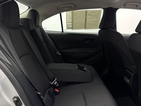 Used 2024 Toyota Corolla LE FWD image 28
