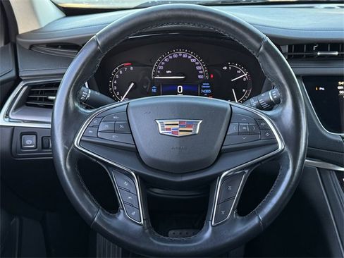Used 2019 Cadillac XT5 Luxury image 12