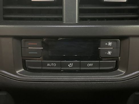 Used 2023 Volkswagen Atlas SE AWD/4WD image 19
