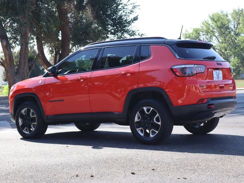 Used 2017 Jeep Compass Trailhawk w/ Popular Equipment Group AWD/4WD image 7