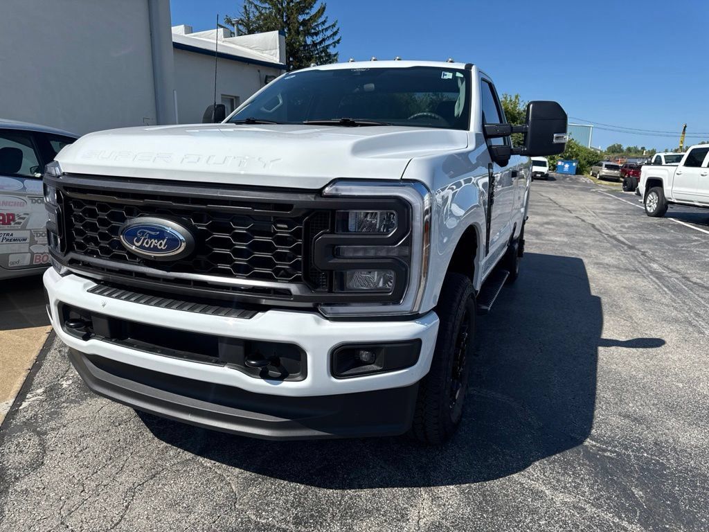 Certified 2025 Ford F250 XL w/ STX Appearance Package AWD/4WD image 47