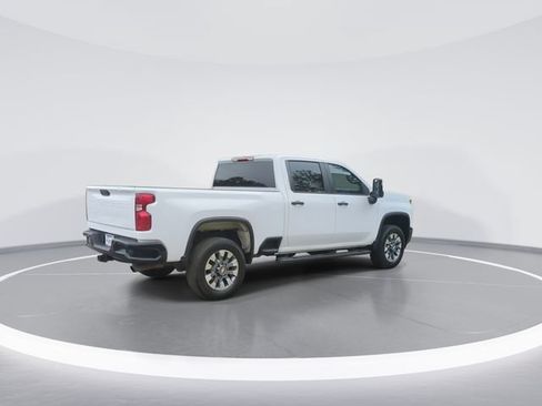 Used 2023 Chevrolet Silverado 2500 Custom w/ Custom Value Package AWD/4WD image 8