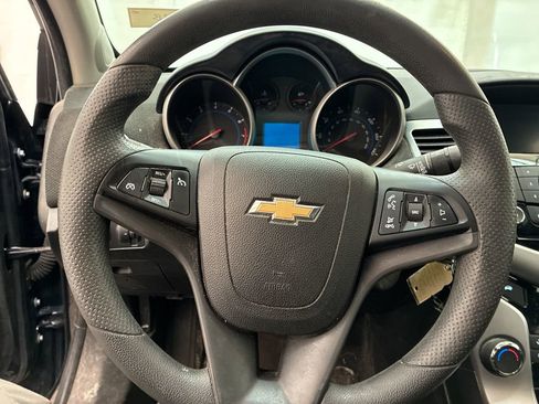 Used 2016 Chevrolet Cruze LT w/ Sun And Sound Package image 11