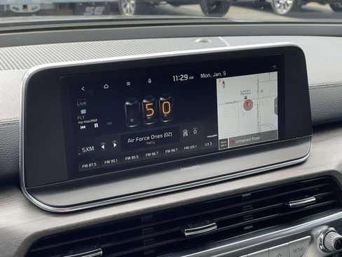 Used 2022 Kia Telluride EX w/ EX Premium Package image 14