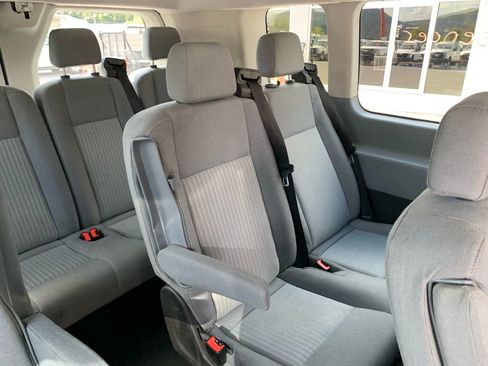 Used 2016 Ford Transit 350 XLT image 32