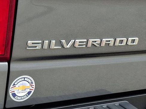 Used 2021 Chevrolet Silverado 1500 LT Trail Boss w/ Convenience Package II AWD/4WD image 35