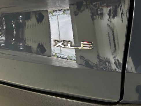 Used 2024 Toyota Grand Highlander AWD image 31