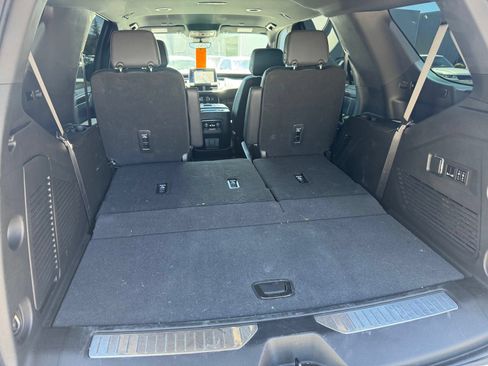 Used 2023 Chevrolet Tahoe High Country AWD/4WD image 9
