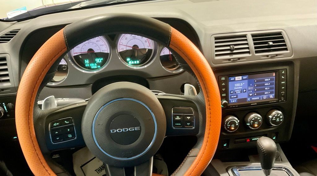 Used 2014 Dodge Challenger R/T RWD image 23