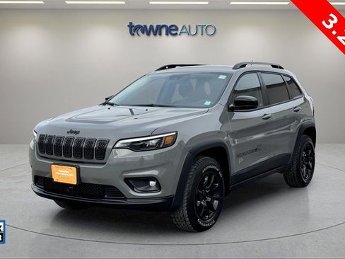 Used 2022 Jeep Cherokee Latitude image 1