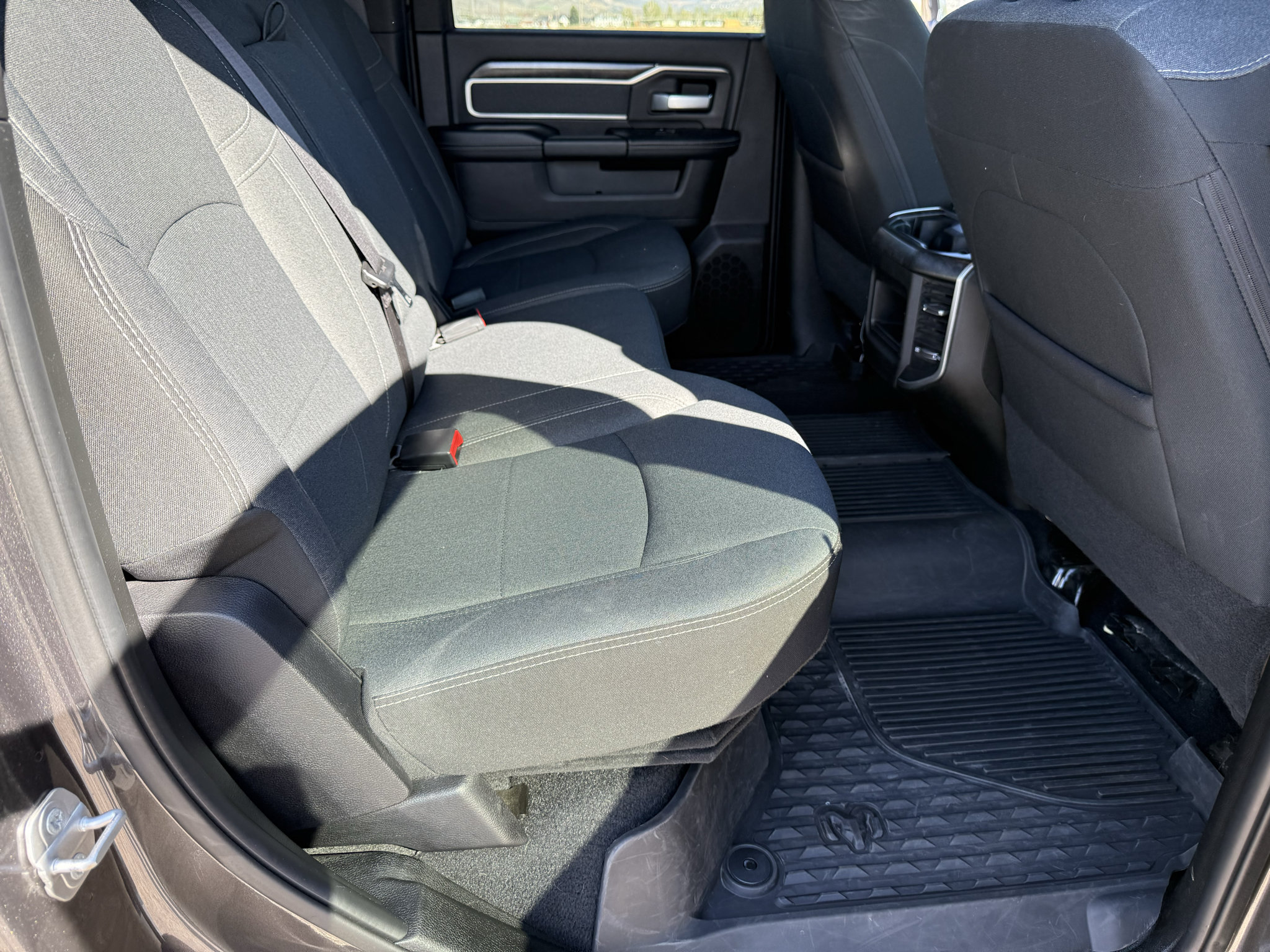 Used 2022 RAM 2500 Big Horn w/ Level A Equipment Group AWD/4WD image 36