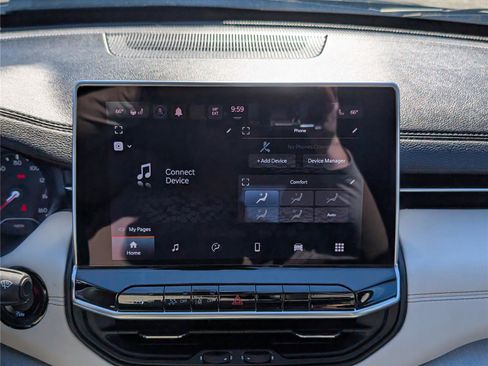 Used 2022 Jeep Compass Limited w/ Sun and Sound Group image 27