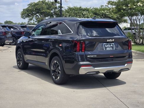New 2026 Kia Sorento S FWD image 3
