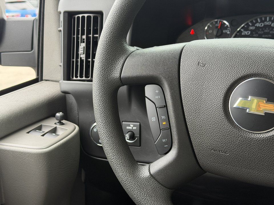 Used 2024 Chevrolet Express 3500 LT w/ LT Preferred Equipment Group RWD image 14