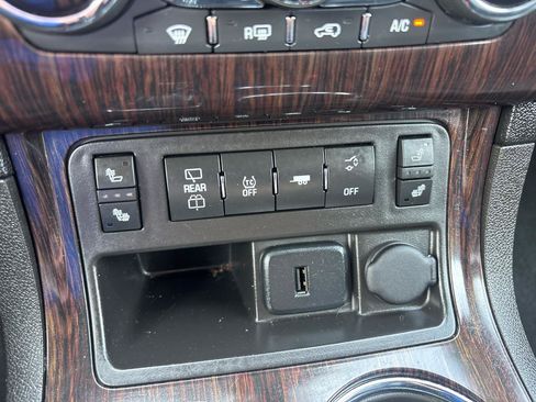 Used 2017 Chevrolet Traverse LT AWD/4WD image 22