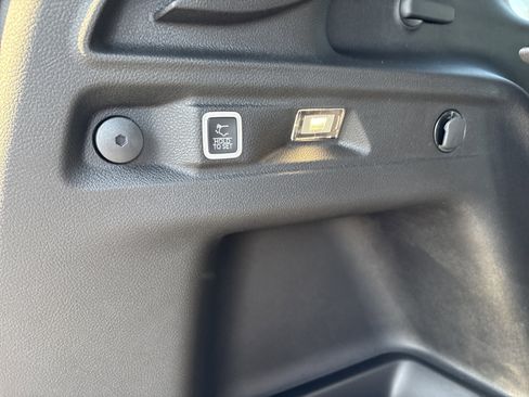 New 2025 Jeep Grand Cherokee L Limited image 14