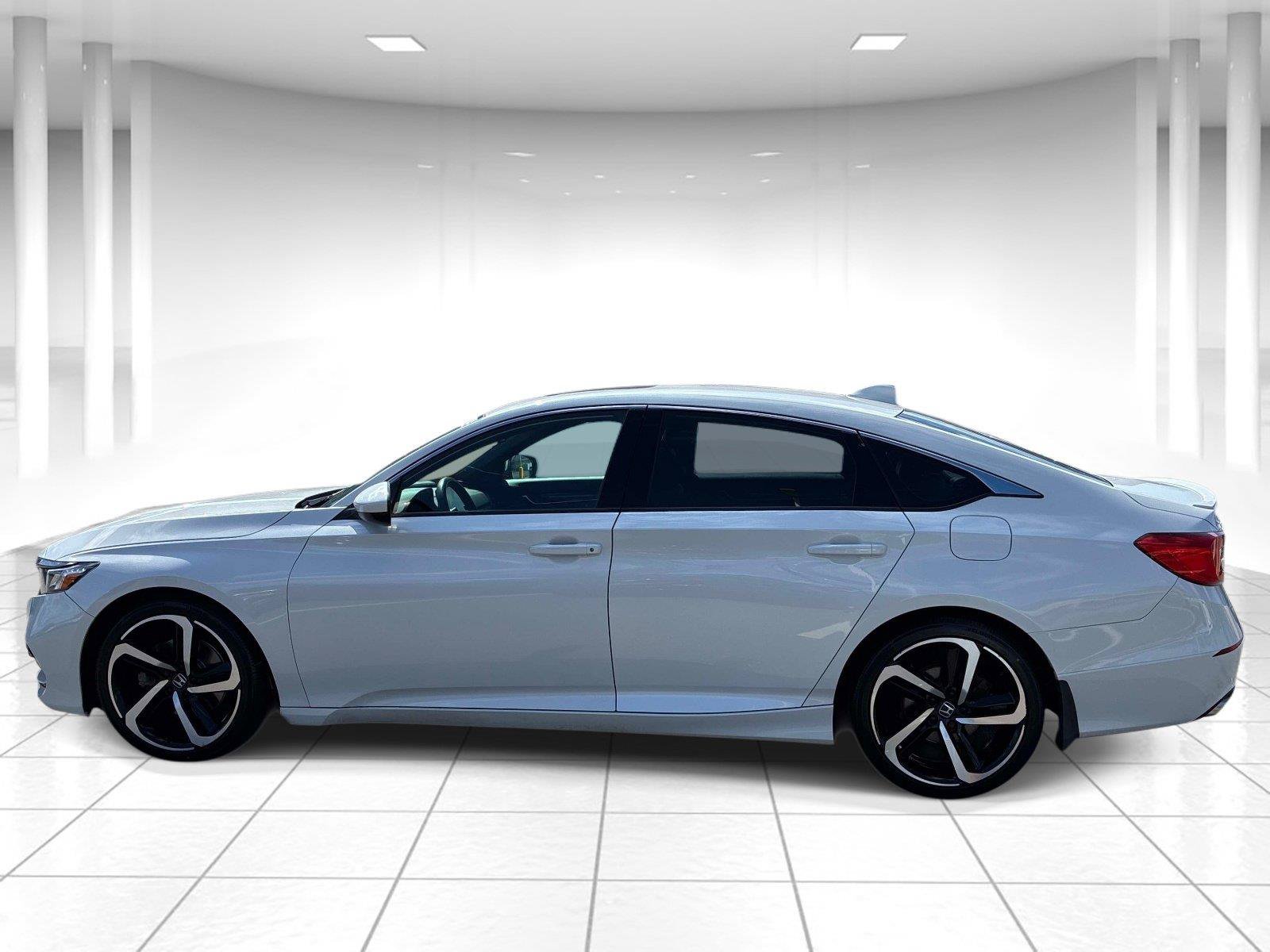 Used 2020 Honda Accord Sport image 4
