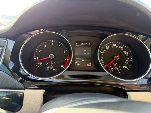 Used 2017 Volkswagen Jetta SEL image 12