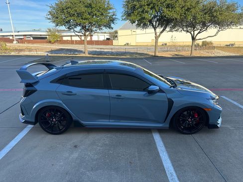 Used 2019 Honda Civic Type R image 8