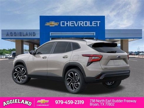 New 2026 Chevrolet Trax RS image 3