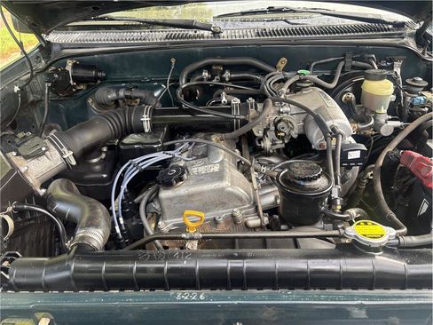 Used 1998 Toyota Tacoma 4x4 Regular Cab image 11
