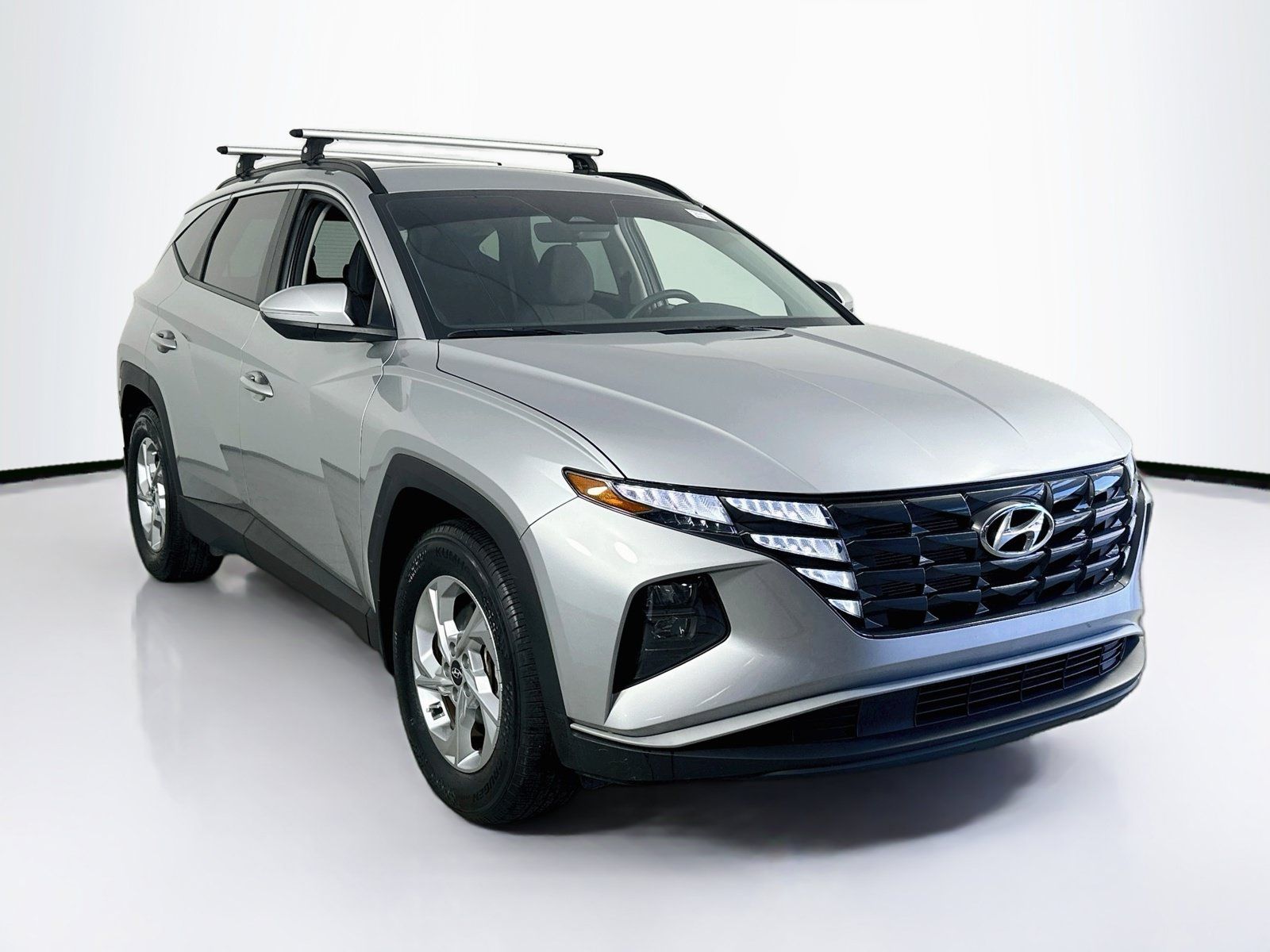 Used 2023 Hyundai Tucson SEL FWD image 3