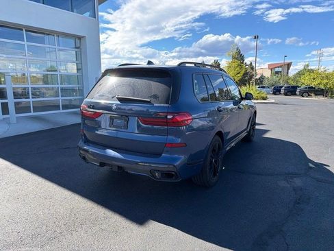 Used 2021 BMW X7 xDrive40i w/ M Sport Package AWD/4WD image 5