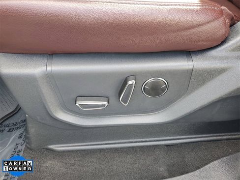 Used 2023 Ford Expedition Limited image 21