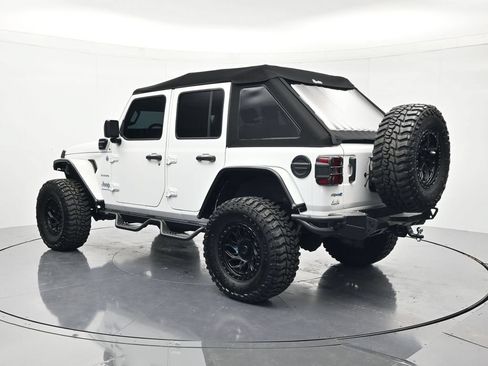 Used 2023 Jeep Wrangler Unlimited Sahara w/ Cold Weather Group AWD/4WD image 7