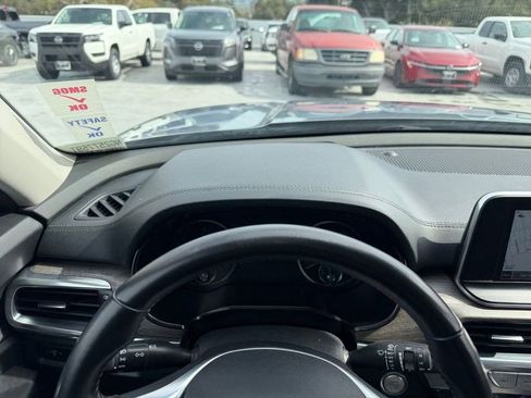 Used 2022 Kia Telluride EX w/ Towing Package image 25