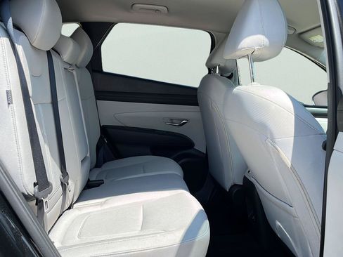 Used 2025 Hyundai Tucson SEL FWD image 17