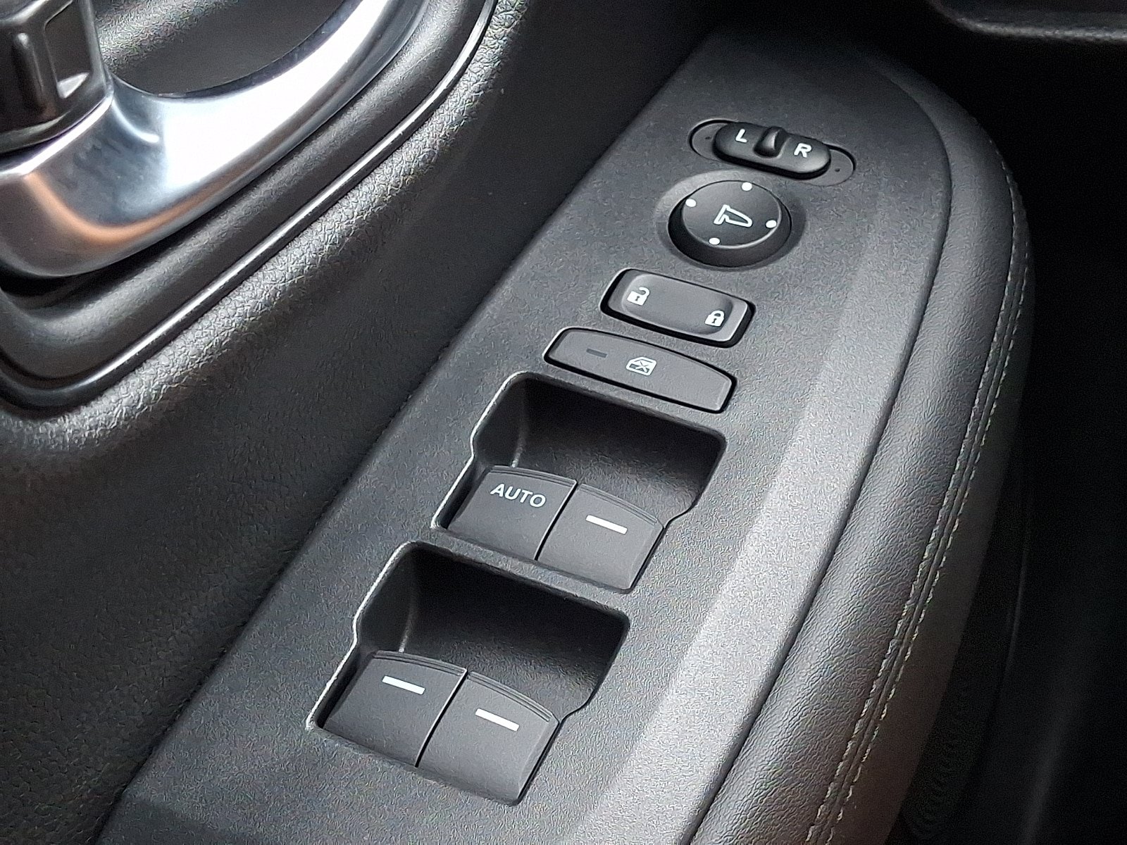 Used 2024 Honda HR-V LX image 24