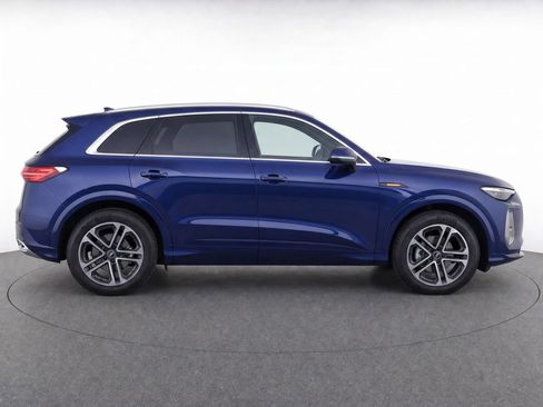 Used 2025 Audi Q5 Premium AWD/4WD image 25