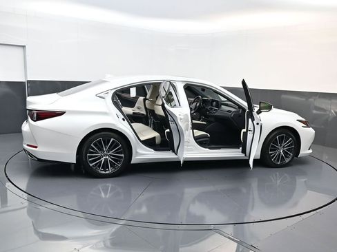Used 2023 Lexus ES 350 w/ Premium Package image 21
